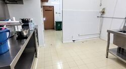 Four Chain Hotel (D14), Retail #627351911